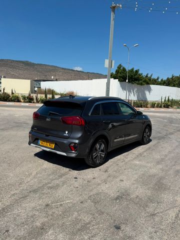 קיה נירו
