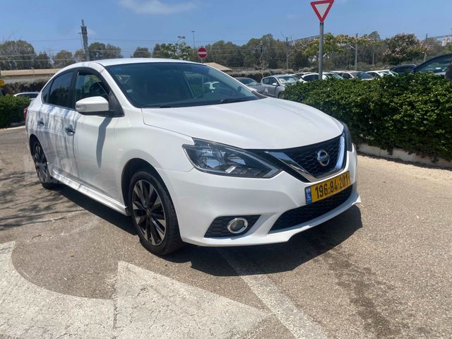 ניסאן סנטרה