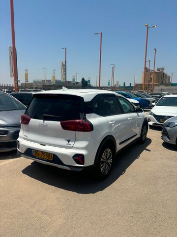 קיה נירו פלוס