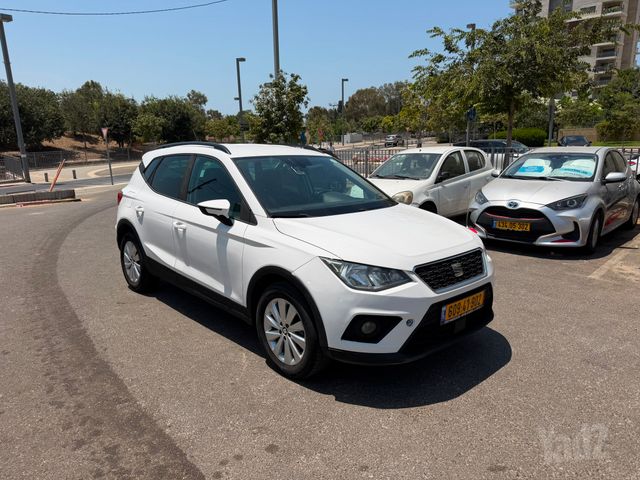 סיאט ארונה