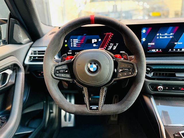 ב מ וו M2