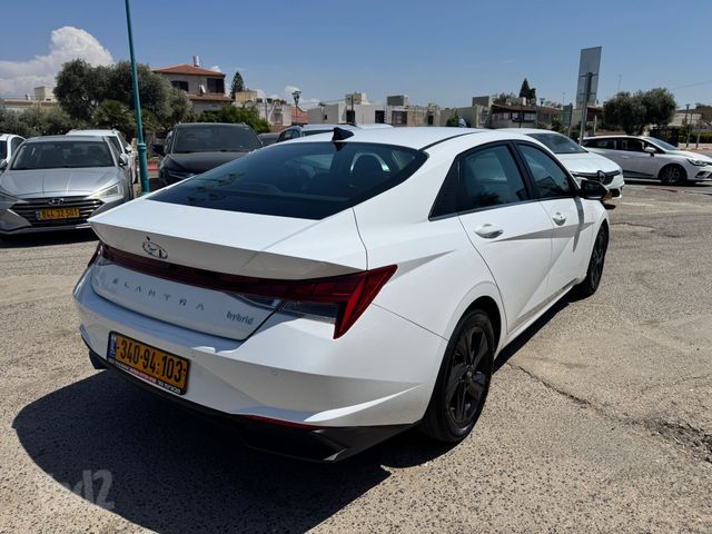 יונדאי אלנטרה
