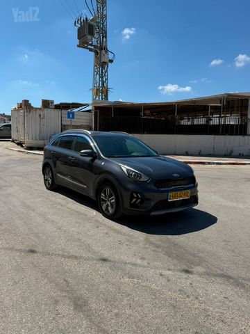קיה נירו
