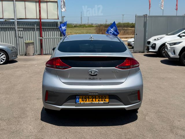 יונדאי איוניק