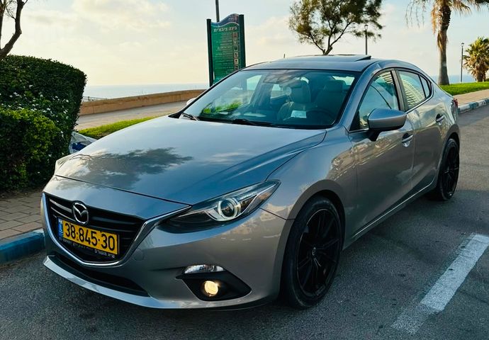 מודעת רכב מאזדה 3