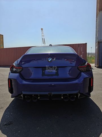 ב מ וו M2
