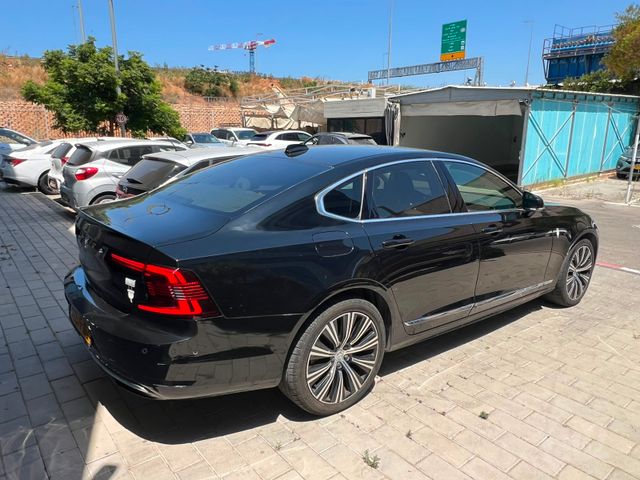 וולוו S90