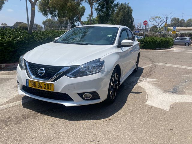 ניסאן סנטרה