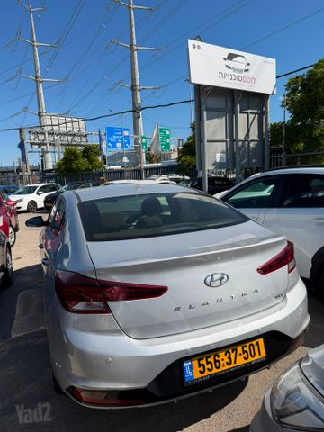יונדאי אלנטרה