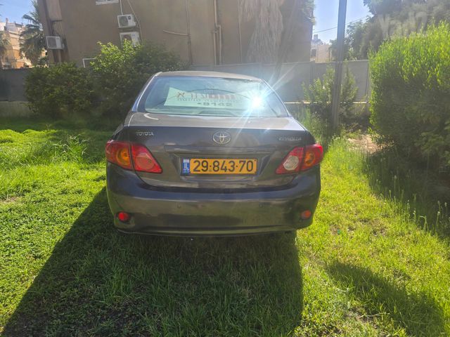 טויוטה קורולה