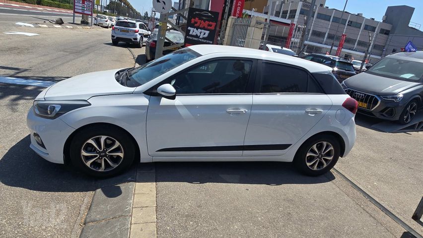 מודעת רכב יונדאי i20