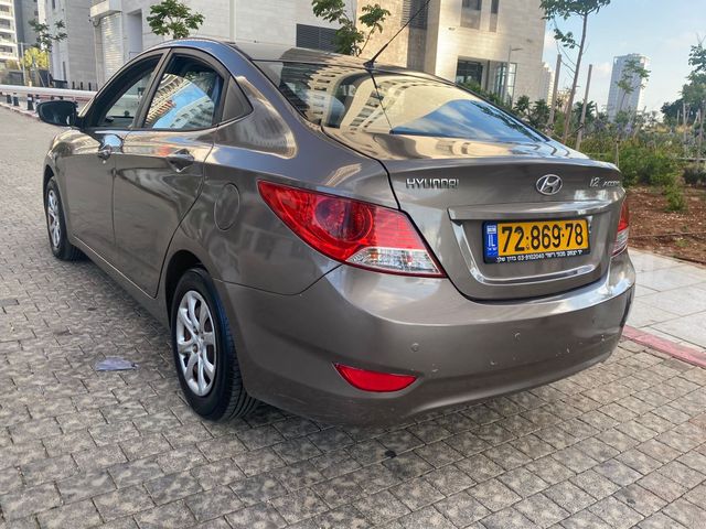 יונדאי אקסנט i25