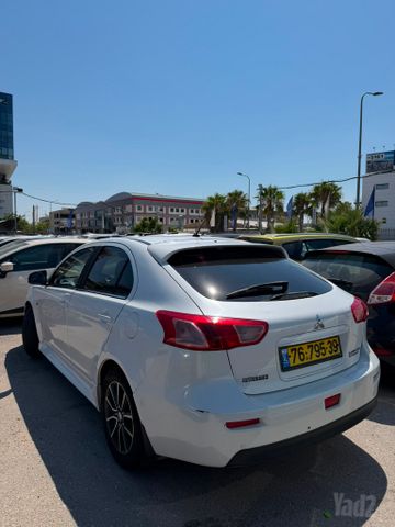 מיצובישי לנסר