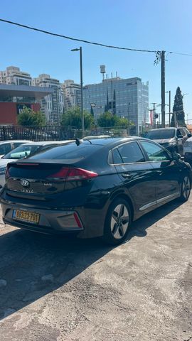 יונדאי איוניק