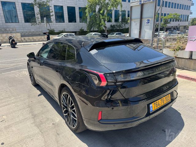 זיקר 001