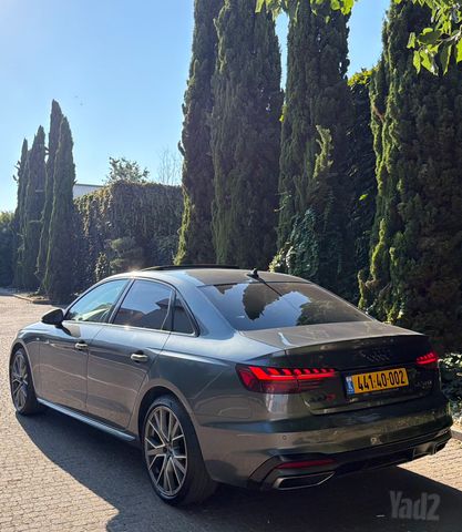 אאודי A4