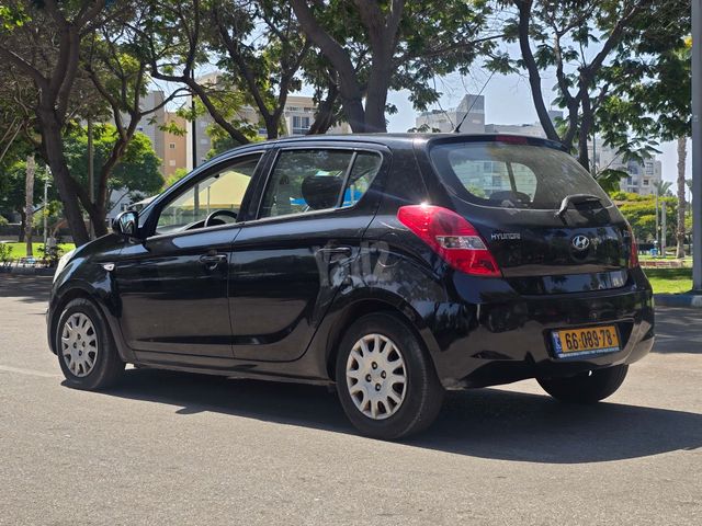 יונדאי i20