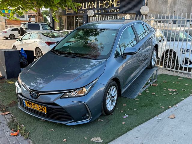 טויוטה קורולה