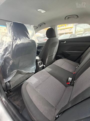יונדאי אקסנט i25