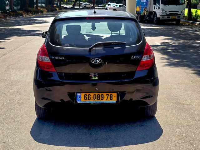 יונדאי i20