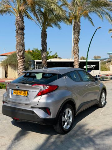 טויוטה C-HR