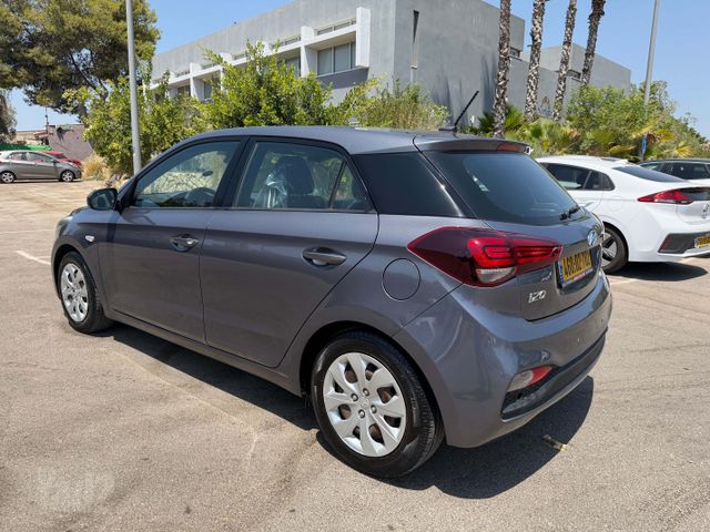 יונדאי i20