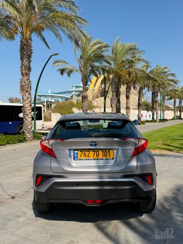 טויוטה C-HR