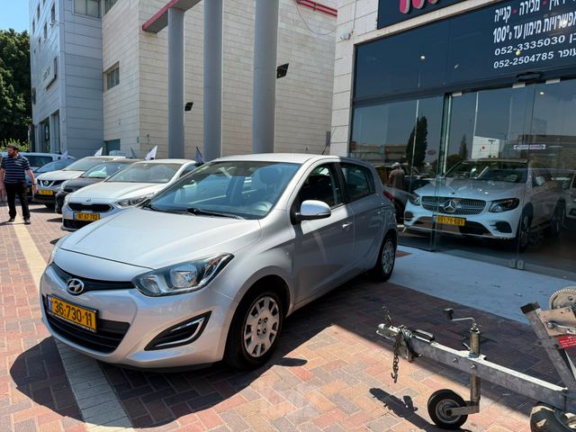 יונדאי i20