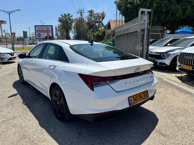 יונדאי אלנטרה