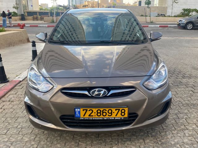 יונדאי אקסנט i25