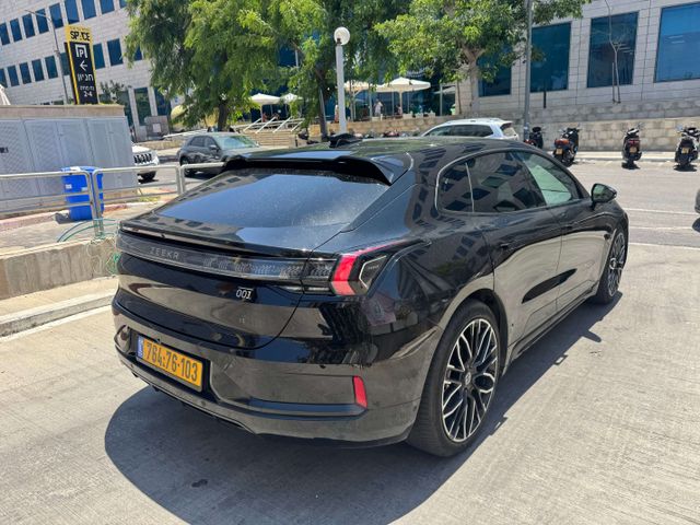 זיקר 001