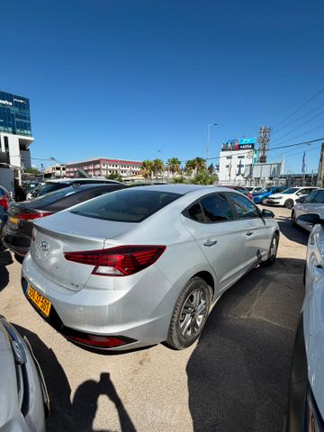 יונדאי אלנטרה