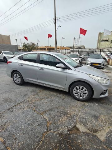 יונדאי אקסנט i25
