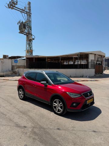 סיאט ארונה
