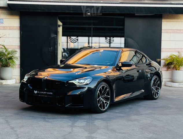 ב מ וו M2