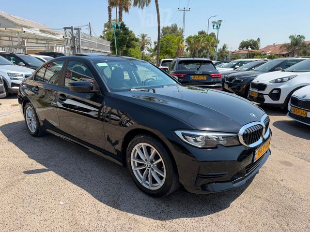 מודעת רכב ב מ וו סדרה 3