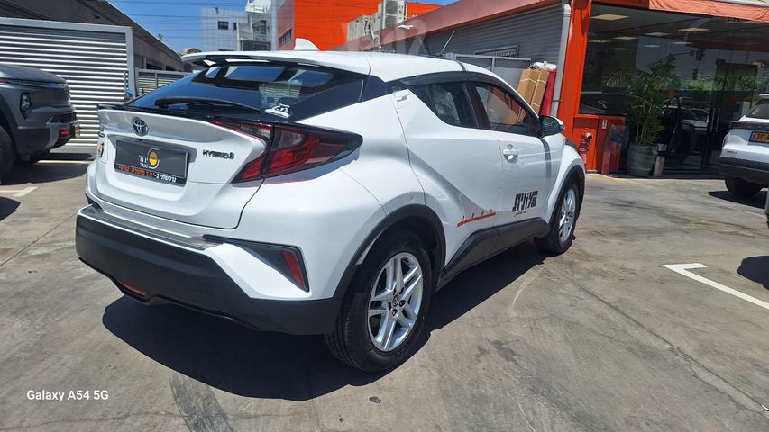 טויוטה C-HR