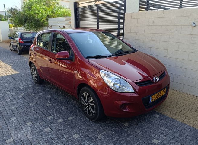 יונדאי i20
