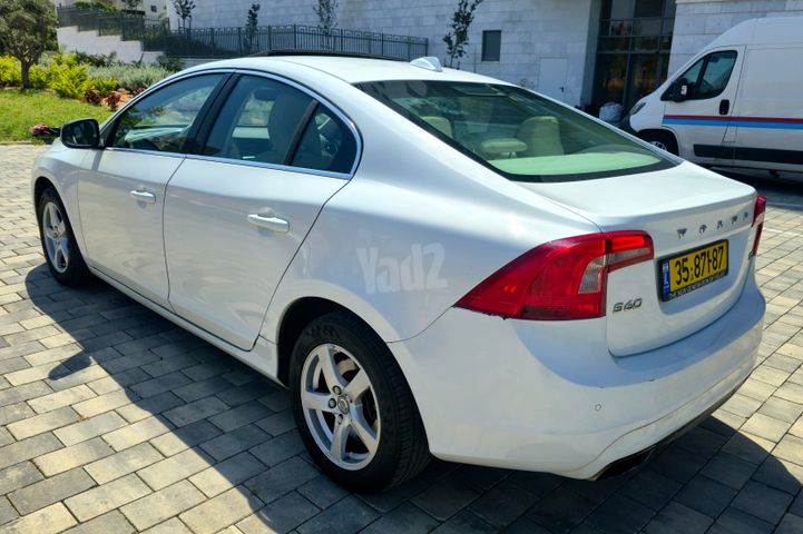 וולוו S60