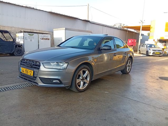 אאודי A4