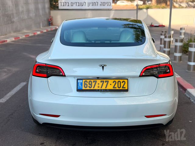 טסלה מודל 3