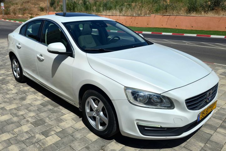 וולוו S60