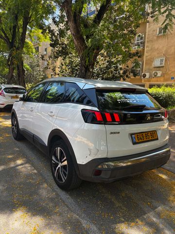 פיג'ו 3008