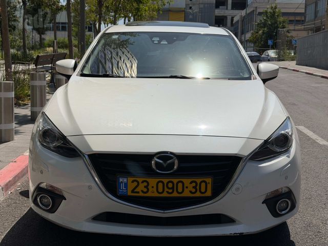 מאזדה 3