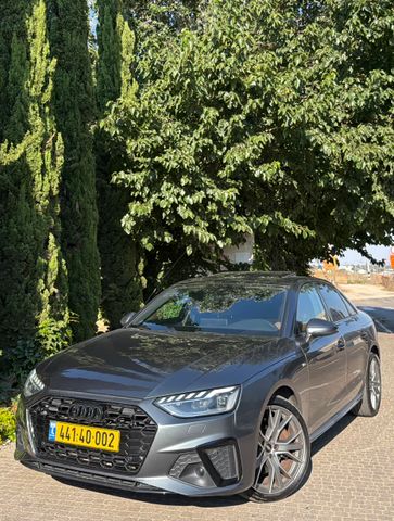 אאודי A4