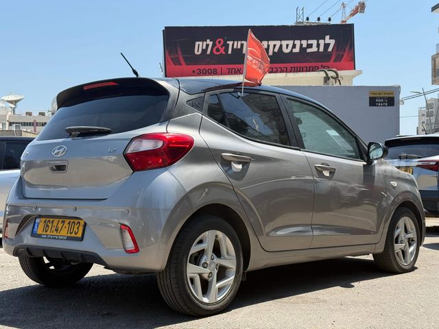 יונדאי i10