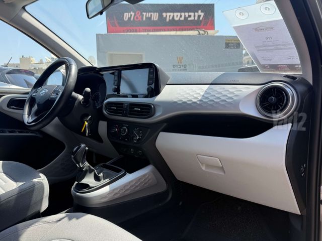 יונדאי i10
