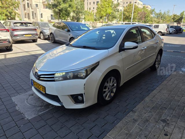 מודעת רכב טויוטה קורולה
