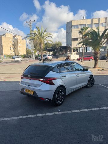 יונדאי i20