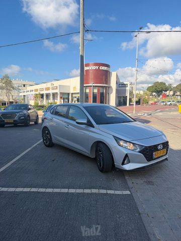 יונדאי i20